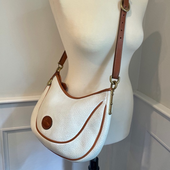 Vintage Dooney Bourke All Weather Leather Handbag! - Picture 1 of 16